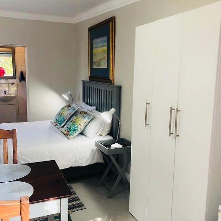 Baylight Accomodation Room 2 Mossel Bay Kültér fotó